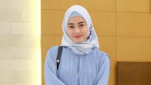 dinda-hauw-berkerudung.jpg