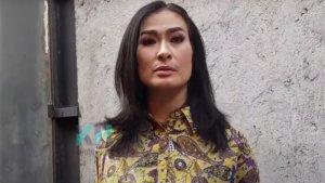 iis-dahlia-tanggapi-penampilan-devano-danendra-bak-wanita.jpg