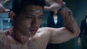 iko-uwais-beraksi-di-film-mile-22-bersama-mark-wahlberg.jpg