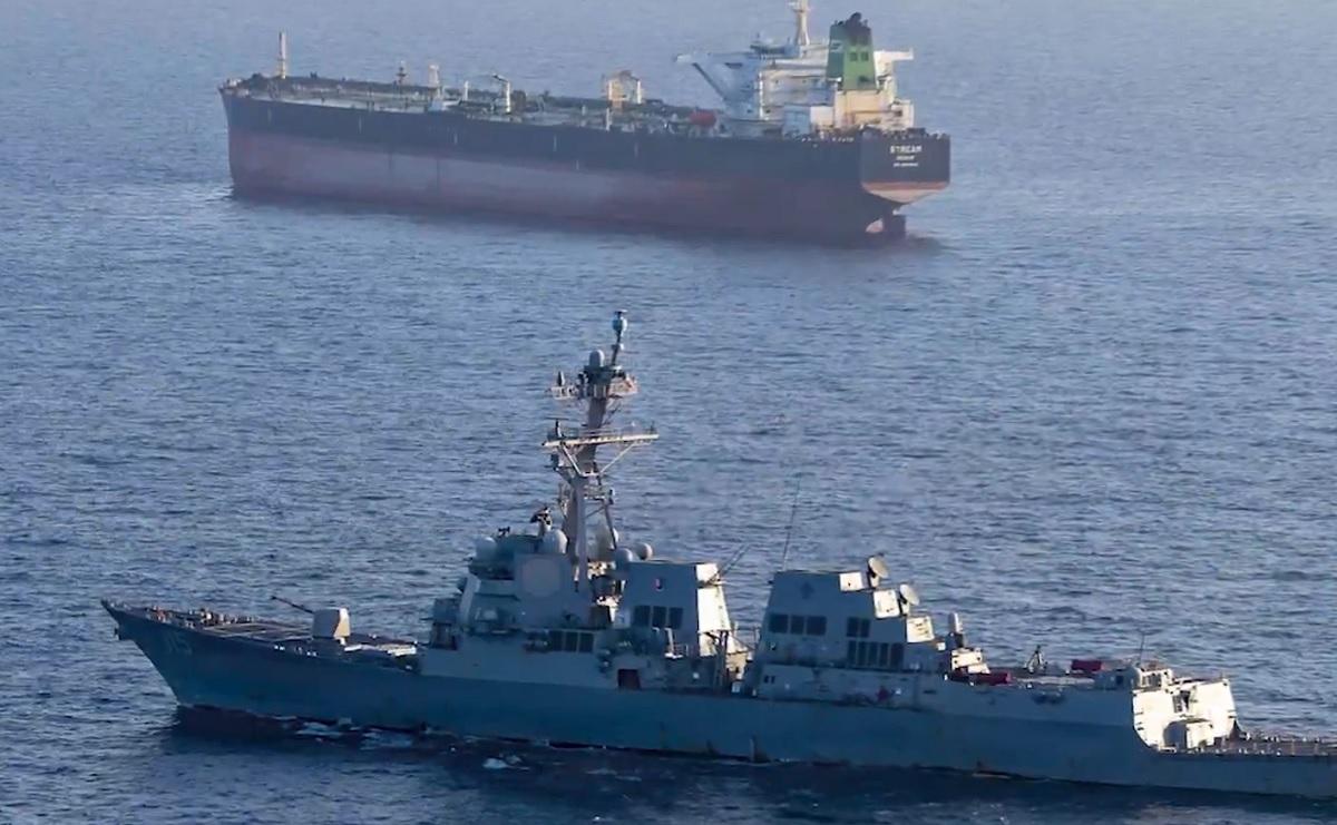 CENTCOM-rilis-detik-detik-kapal-tanker-Iran-meledak-diserang-AS.jpg