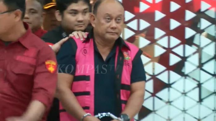 Dadan-Hindayana-mantan-Kepala-BGN-ditahan-Kejagung.jpg