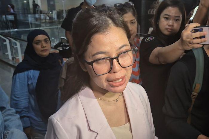 Dokter Kamelia Klarifikasi Hubungan dengan Ammar Zoni Meski Tak Bertemu Usai Sidang