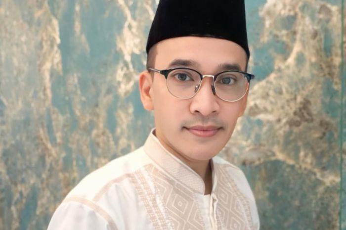 Ruben-Onsu-bagikan-pengalaman-setelah-memeluk-Islam.jpg