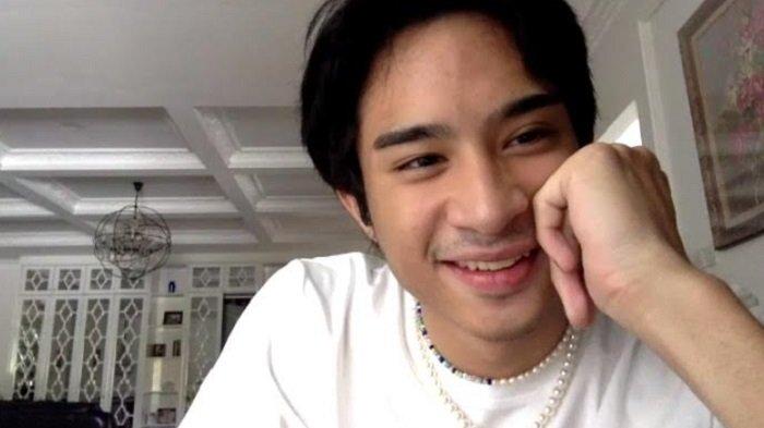 aktor-devano-danendra-mengaku-sudah-jadi-korban-bully-sejak-kecil.jpg