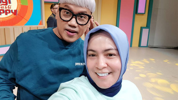 Tak Terima Keluarganya Disebut Settingan, Astrid Kuya Murka: Gue Nikah Beneran, Gak Kaya Artis Lain