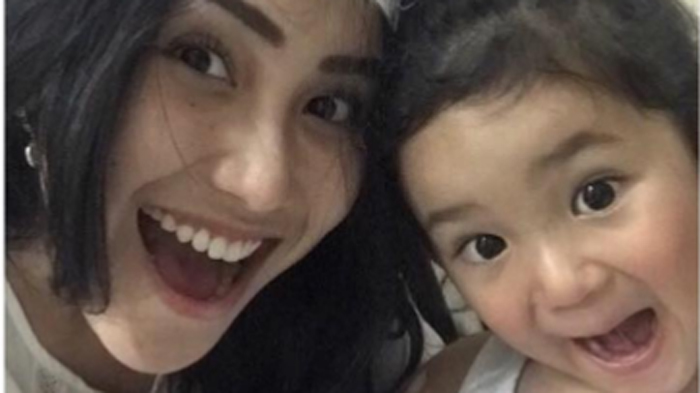 Waduh! Foto Ayu Ting Ting dan Bilqis Bikin Netizen Merinding Gara-gara Sosok Ini