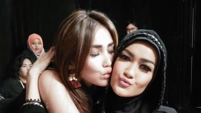 Kenang Julia Perez, Ayu Ting Ting Unggah Video Kebersamaan dengan Sahabatnya Ini