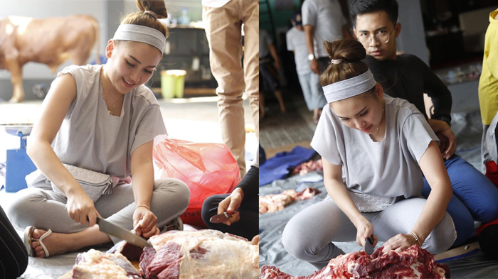 Deretan Foto Ayu Ting Ting Jadi Panitia Penyembelihan Hewan Kurban, Tak Jijik Potong Daging Segar