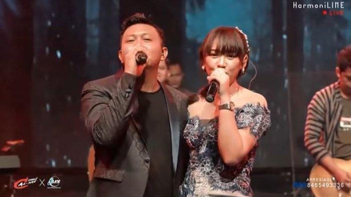 Chord Kunci Gitar & Lirik Lagu SATRU - Denny Caknan x Happy Asmara 'Tulung Percoyo Aku Sayang'