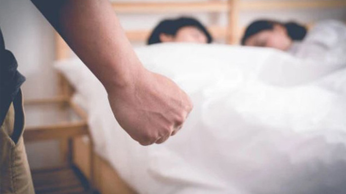Sering Diundang Makan di Rumah Teman, Pria Ini Tega Selingkuh dengan Istri Temannya, Didenda Rp1.3 M