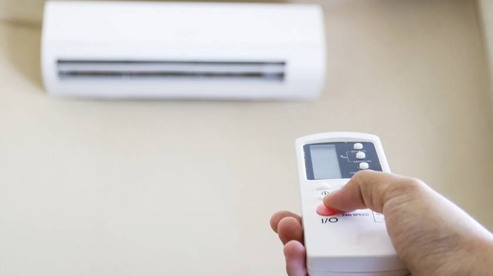 Menggunakan AC Ternyata Bisa Pengaruhi Kualitas Tidur, Jangan Setting Seperti Ini, Guys!