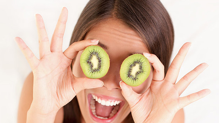 Sering Bekerja Depan Laptop Bikin Penglihatan Bermasalah, 7 Makanan Ini Wajib Kamu Konsumsi, Guys!