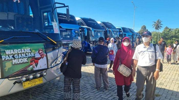pemberangkatan-rombongan-peserta-mudik-gratis-di-lampung.jpg