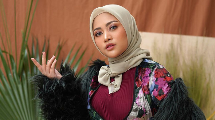 pesona-rachel-vennya-dalam-berbagai-gaya.jpg