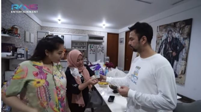6 Tahun Mengasuh Rafathar Sejak Bayi, Mbak Lala Bahagia Dapat Hadiah 6 Keping Emas dari Raffi Ahmad