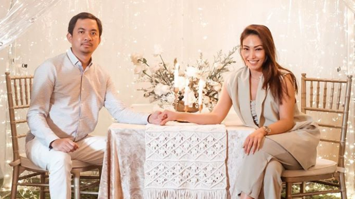 Ayu Dewi Ungkap Cerita Harus Terima Lamaran Regi Datau, Singgung soal 'Ancaman' dari Suami