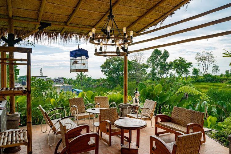 restoran-keluarga-dengan-hidangan-lezat-dan-view-cantik-di-Kota-Batu-Jawa-Timur.jpg