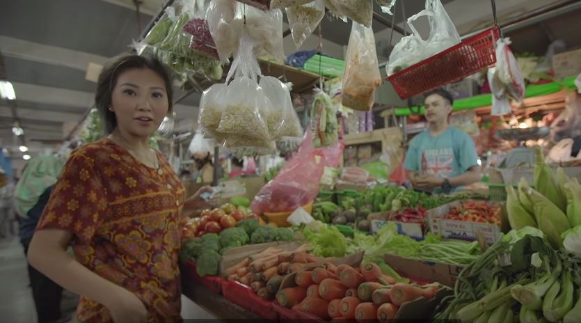 sarwendah-belanja-di-pasar_20181107_082455.jpg