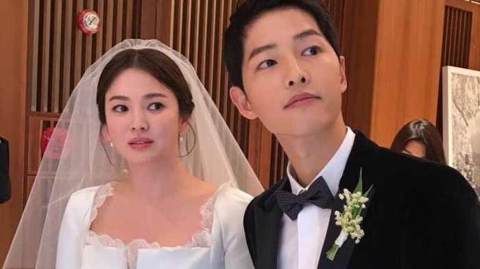 song-joong-ki-dan-song-hye_20171113_140311.jpg
