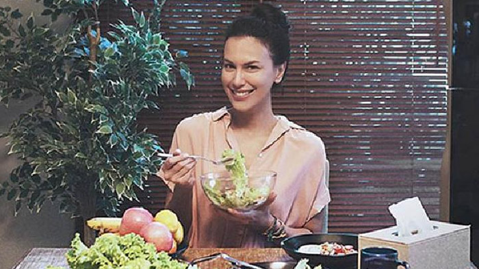 Cara Langsing dengan Tirukan Program Diet 5 Artis Indonesia, dari Tina Toon Hingga Sophia Latjuba