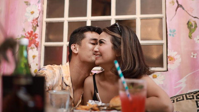 Diam-diam ke Surabaya, Ternyata Begini Cara Vanessa Angel Berhasil Kelabuhi Sang Pacar & Manager