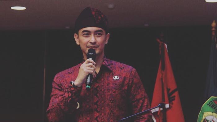 Zumi Zola Bantu Evakuasi Korban Banjir, Bagian Tubuh Ini Bikin Netizen Salah Fokus