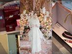 Berikut-isi-souvenir-bridesmaid-Alyssa-Daguise-ada-8-barang-mewah.jpg
