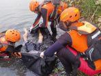 Pria-ditemukan-mengambang-di-kali-banjir-kanal-barat-BKB.jpg