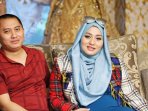 anniesa-hasibuan-dan-sang-suami_20170812_142324.jpg