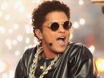 bruno-mars_20161119_161106.jpg
