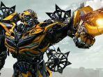 bumble-bee-dalam-film-transformers-the-last-knight.jpg
