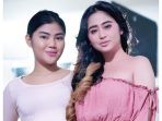 dewi-perssik-dan-rosa-meldianti_20180530_105613.jpg