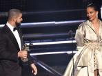 drake-dan-rihanna_20160829_111519.jpg