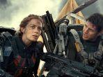film-edge-of-tomorrow-dibintangi-tom-cruise-dan-emily-blunt.jpg