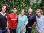 idul-adha-maia-estianty-dan-keluarga.jpg