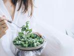ilustrasi-konsumsi-sayuran-daun-kale.jpg