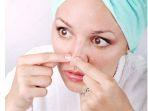 jangan-memencet-jerawat-di-hidung.jpg