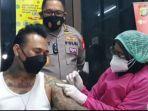 jerinx-sid-jalani-suntik-vaksin-covid-19-hy.jpg