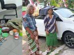 kakek-beli-mobil-seharga-rp-180-juta-dari-hasil-cari-rongsok-2-tahun.jpg