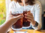 kisah-pria-yang-sering-minum-minuman-bersoda.jpg