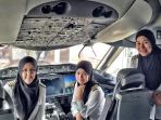 kru-pesawat-ini-semuanya-cewek-mereka-mendarat-di-negara-yang-tidak-diizinkan-menyetir_20180309_174711.jpg