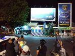 ledakan-bom-terjadi-di-pos-polisi-tugu-kartasura-sukoharjo-jawa-tengah-senin-362019.jpg