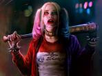 margot-robbie-sebagai-harley-quinn_20160805_145034.jpg
