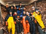 menangkap-kepiting-besar-alaska_20170501_143825.jpg