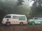 mobil-ambulans-telah-disiagakan-di-pintu-masuk-jalur-pendakian-untuk-evakuasi.jpg
