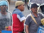 pedagang-asongan_20161202_160149.jpg