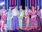 penampilan-bts-di-ama-2020-saat-bawakan-lagu-dynamite.jpg
