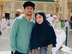 raffi-ahmad-nagita-slavina-ulang-tahun-saling-ucapkan-selamat-dan-doa-di-depan-kabah.jpg