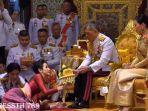raja-thailand-raja-vajiralongkorn-mengangkat-selir-resmi-merah-di-depan-istri-baru.jpg
