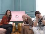 reaksi-acha-septriasa-saat-lihat-poster-film-heart-di-depan-zaskia-sungkar-dan-irwansyah.jpg